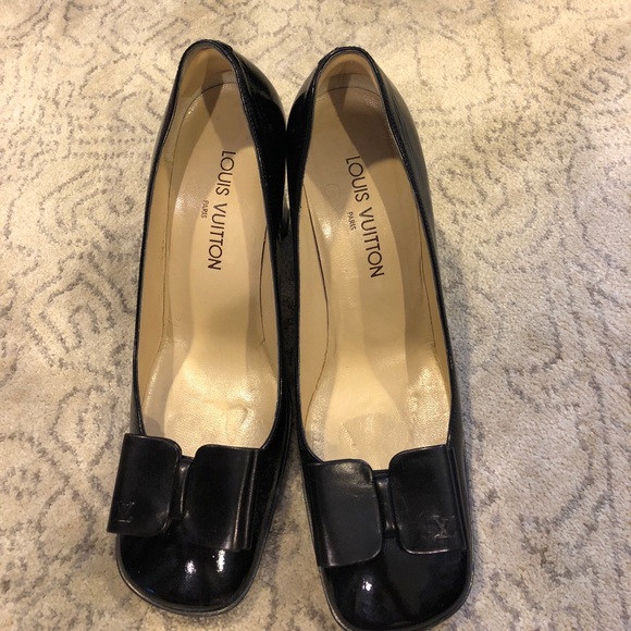 Louis Vuitton Shoes - Louis Vuitton dress shoes.
